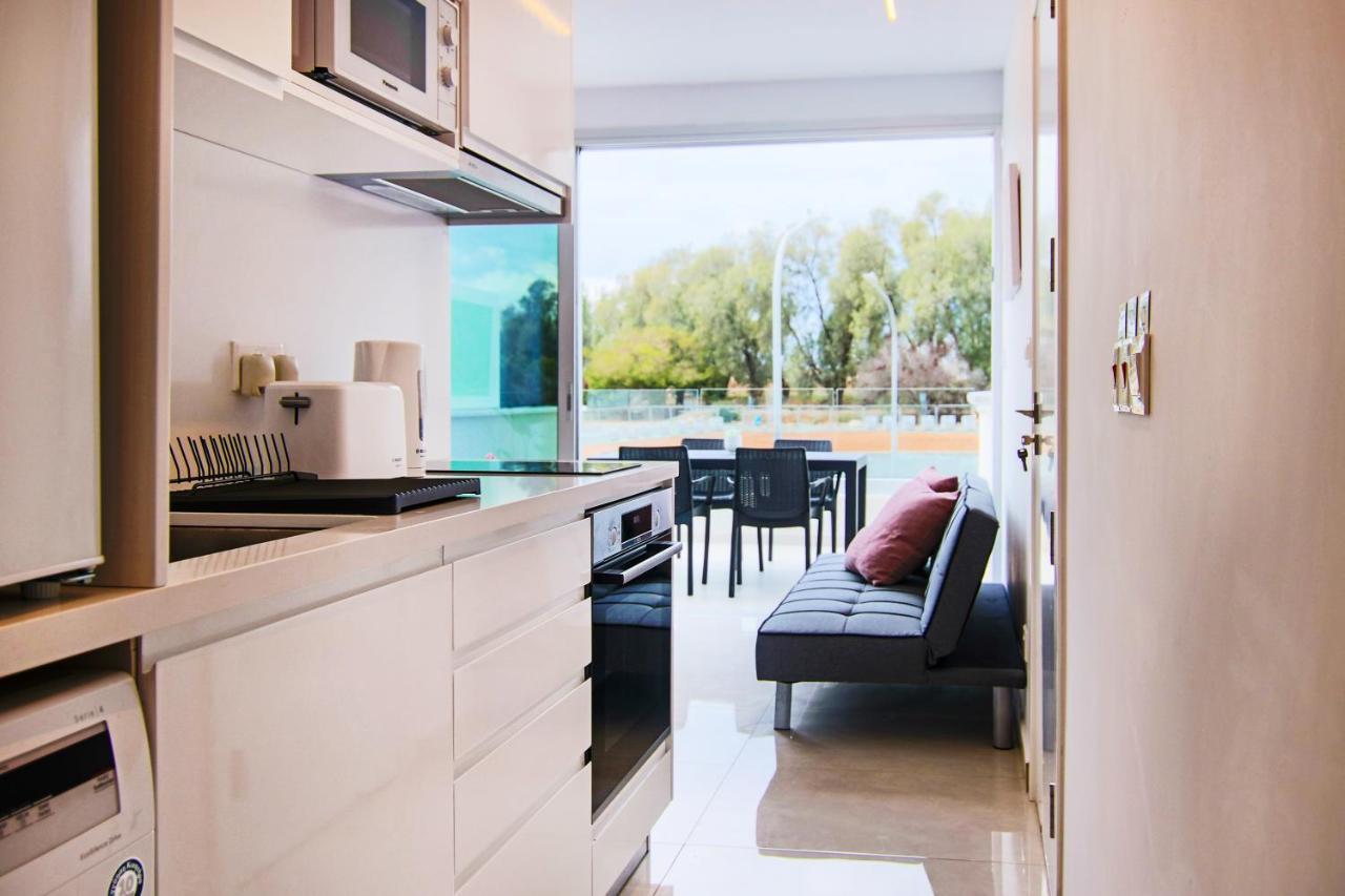 Apartament Phaedrus Living - Seaside Luxury Flat Harbour 108 Pafos Zewnętrze zdjęcie